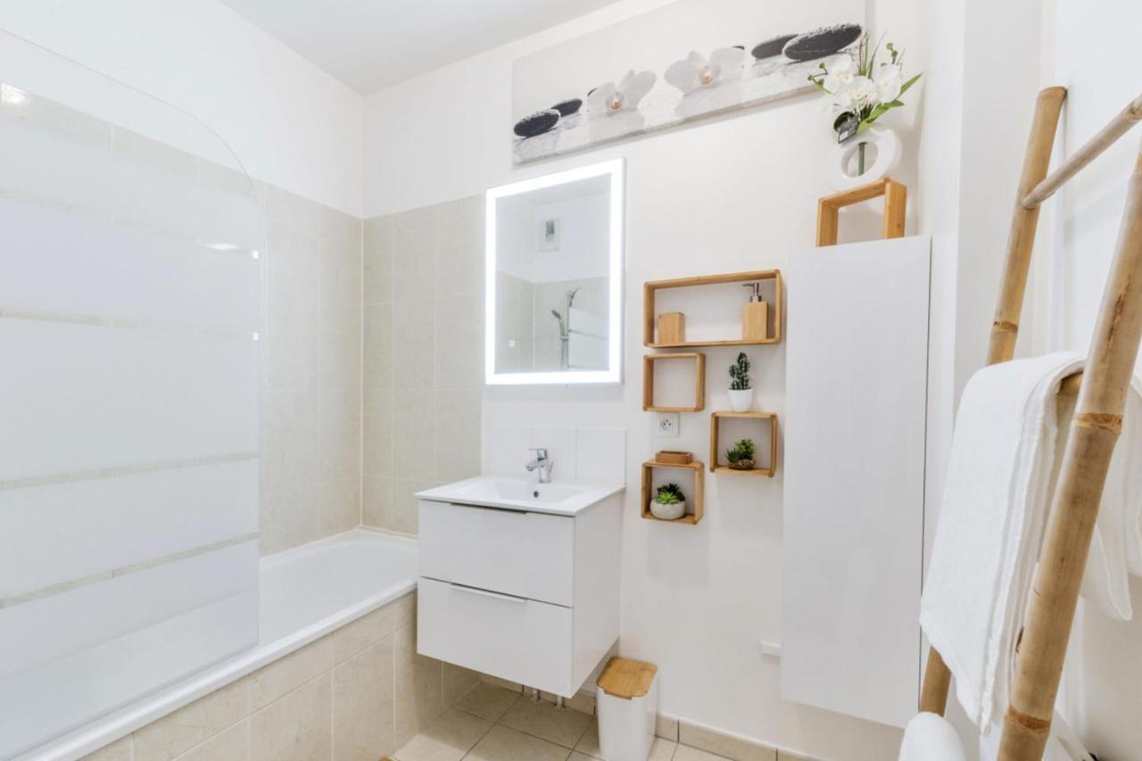 Appartement Des Reves Bleus - Welkeys มองต์เตฮวา ภายนอก รูปภาพ